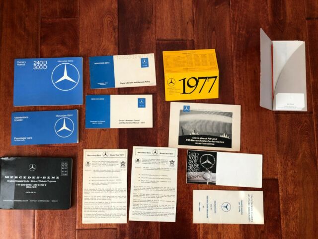 1977 Mercedes-Benz 200-Series yea - photo 12