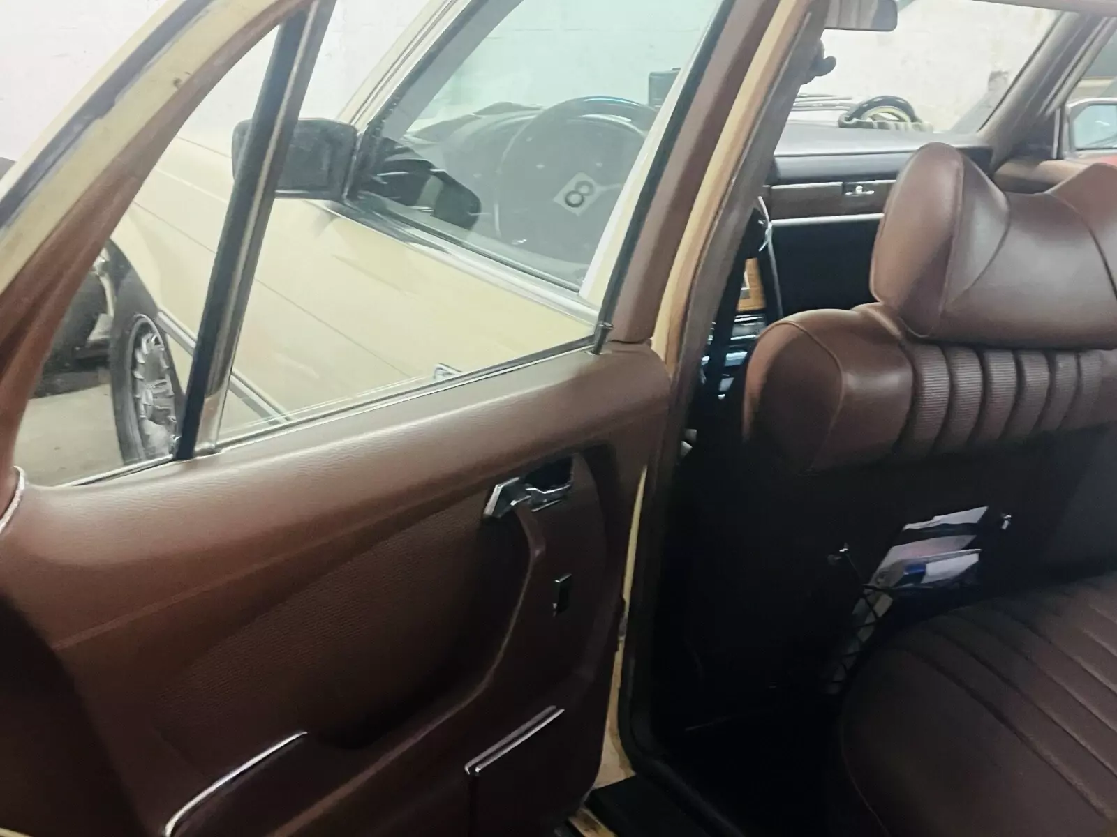 1977 Mercedes-Benz 280SE Many Upgrades +! - photo 13