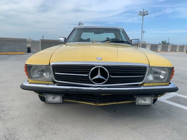 1977 Mercedes-Benz SL-Class Convertible - photo 3