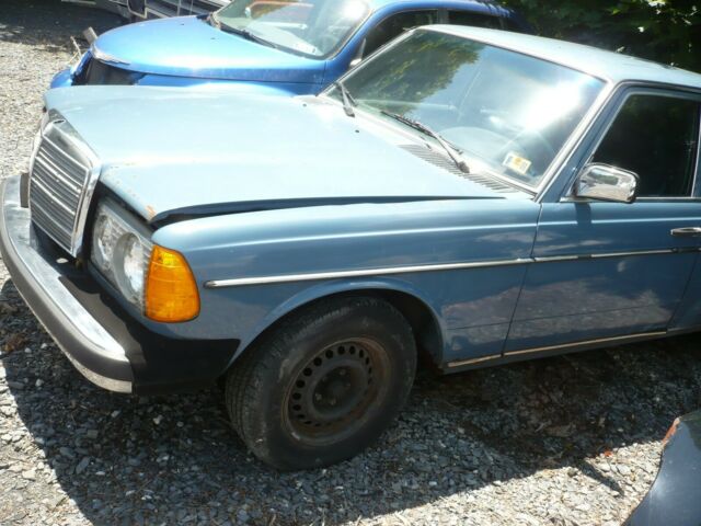 1977 Mercedes-Benz 300-Series 300D- - photo 3