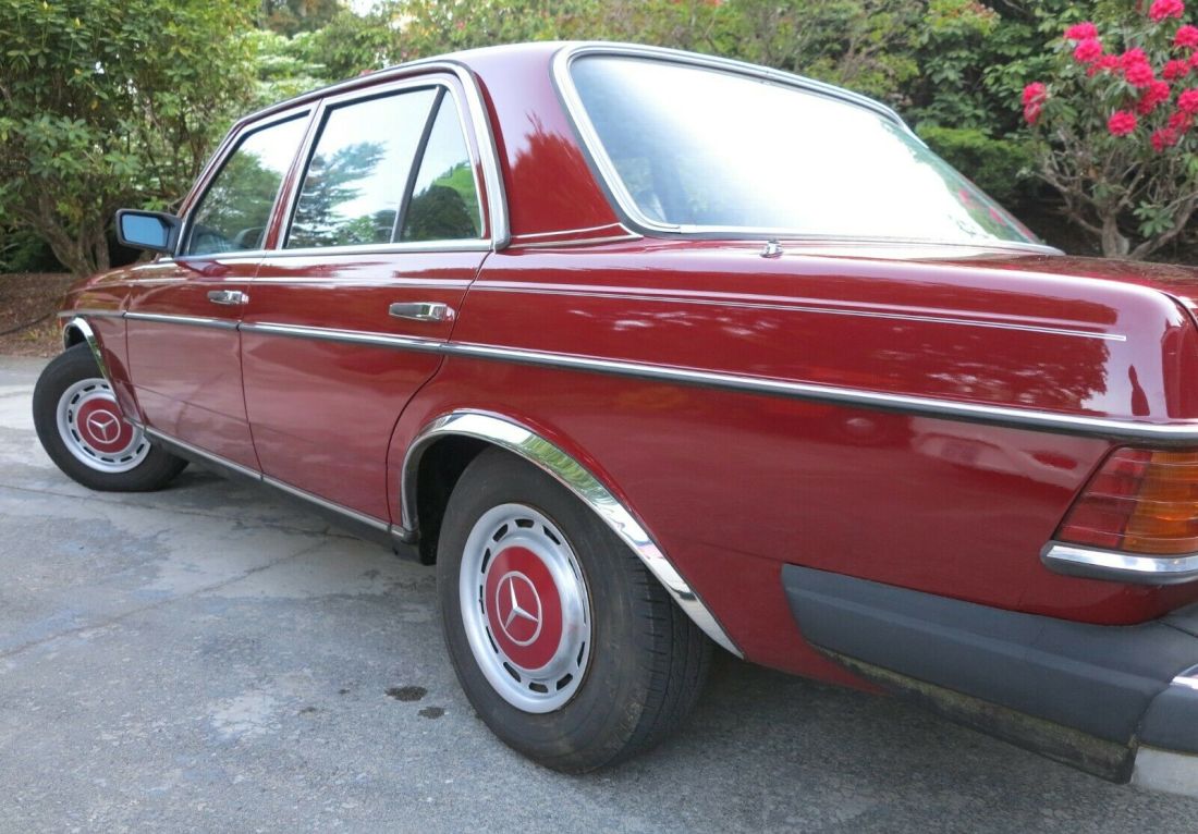 1977 Mercedes-Benz 300-Series 300D - photo 9