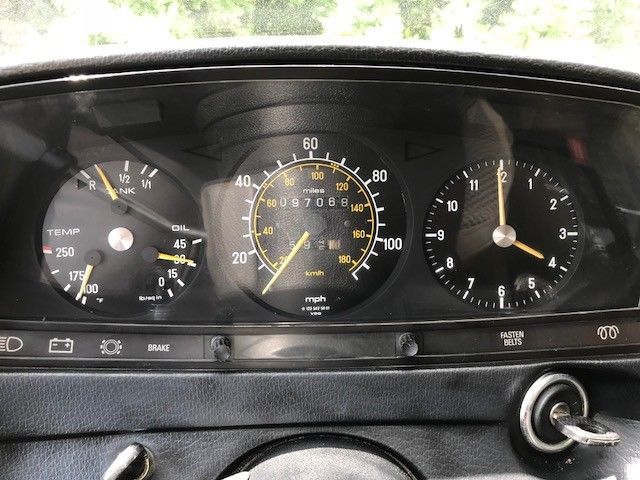 1977 Mercedes-Benz 300-Series - photo 10