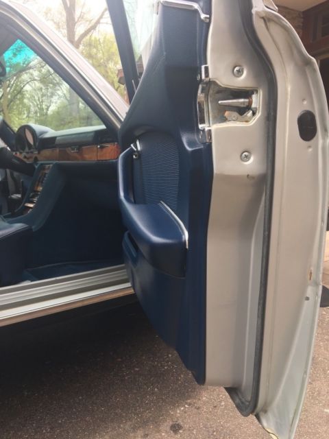 1977 Mercedes-Benz 400-Series - photo 12