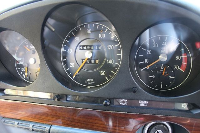 1977 Mercedes-Benz 400-Series - photo 6