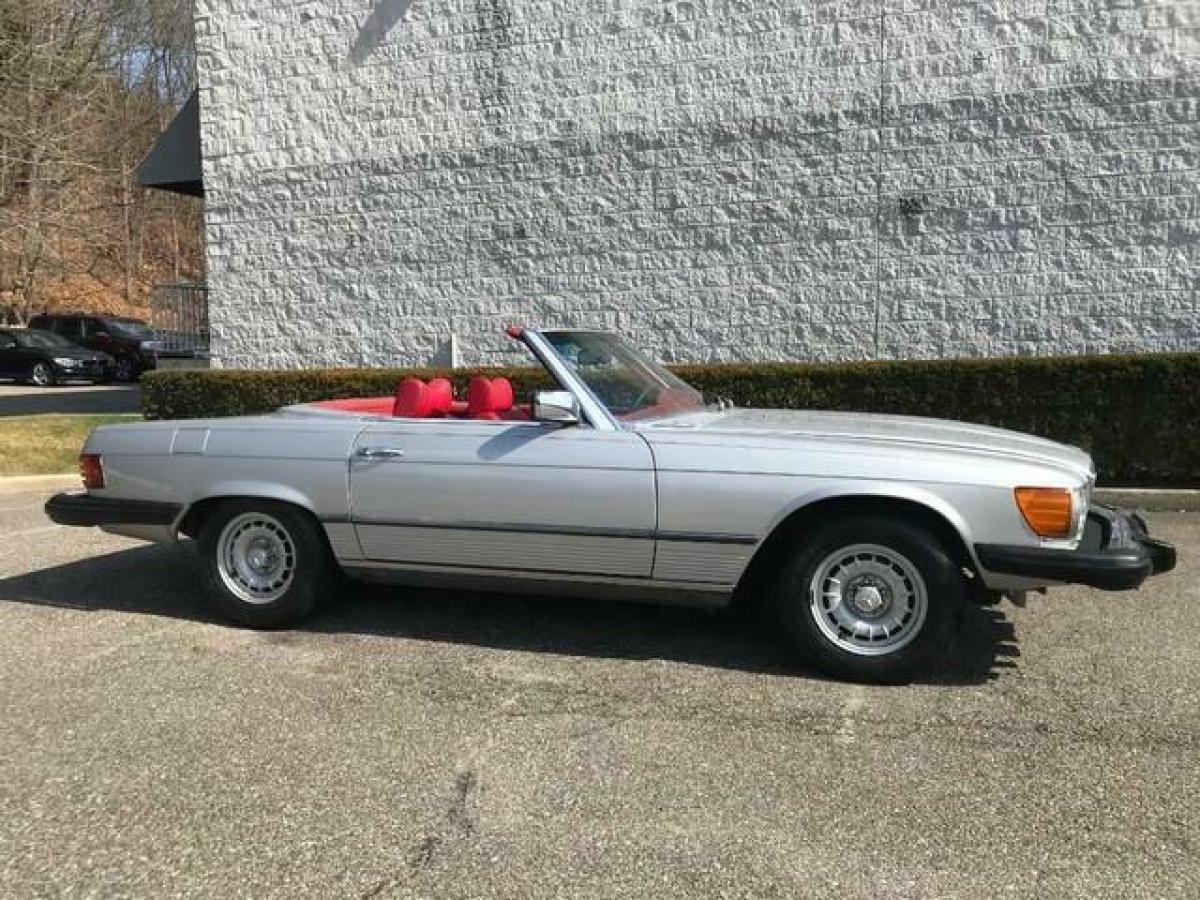 1977 Mercedes-Benz SL-Class 450 SL Convertible - photo 3