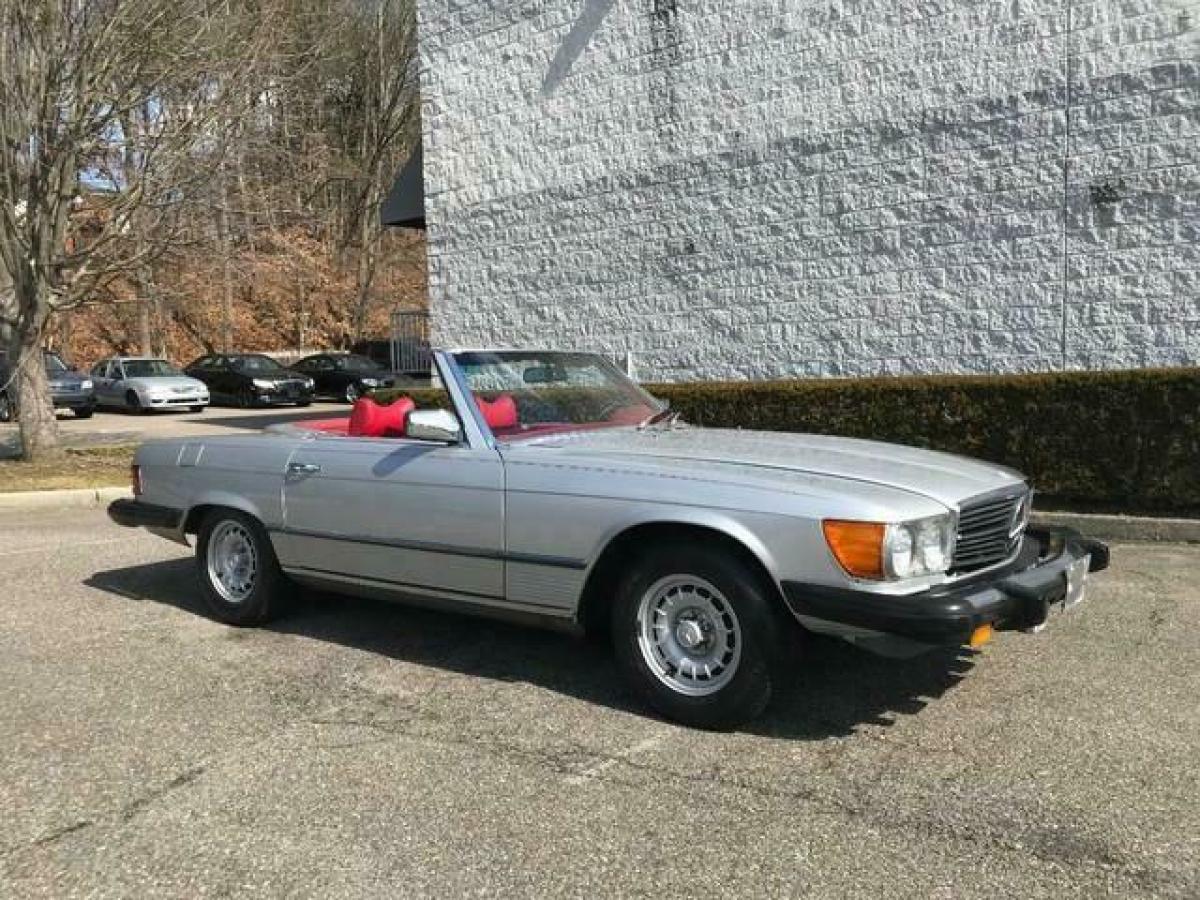 1977 Mercedes-Benz SL-Class 450 SL Convertible - photo 2