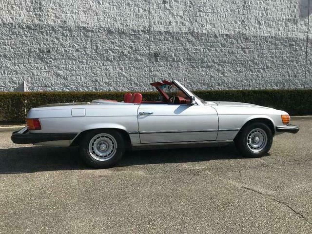 1977 Mercedes-Benz SL-Class 450 SL Convertible - photo 5
