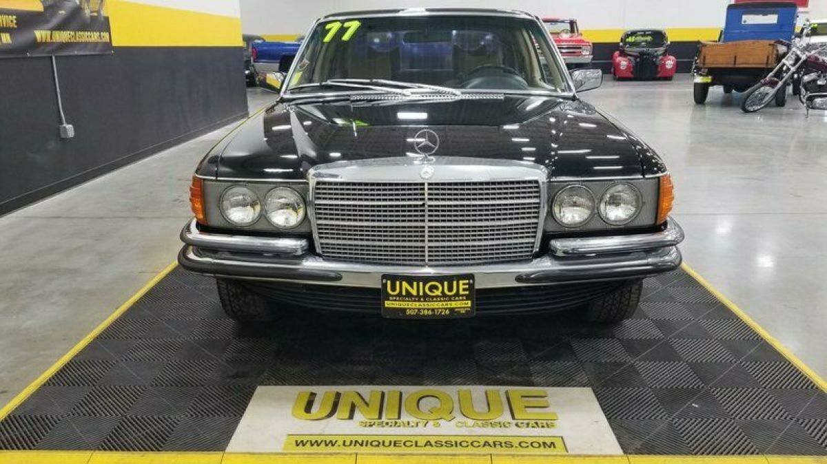 1977 Mercedes-Benz 450SEL Sedan - photo 2