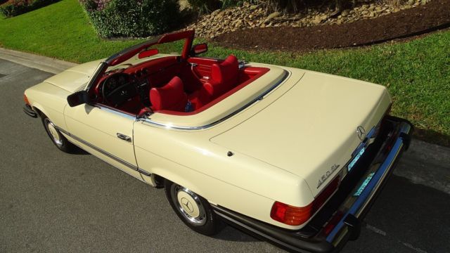 1977 Mercedes-Benz SL-Class ROADSTER - photo 8