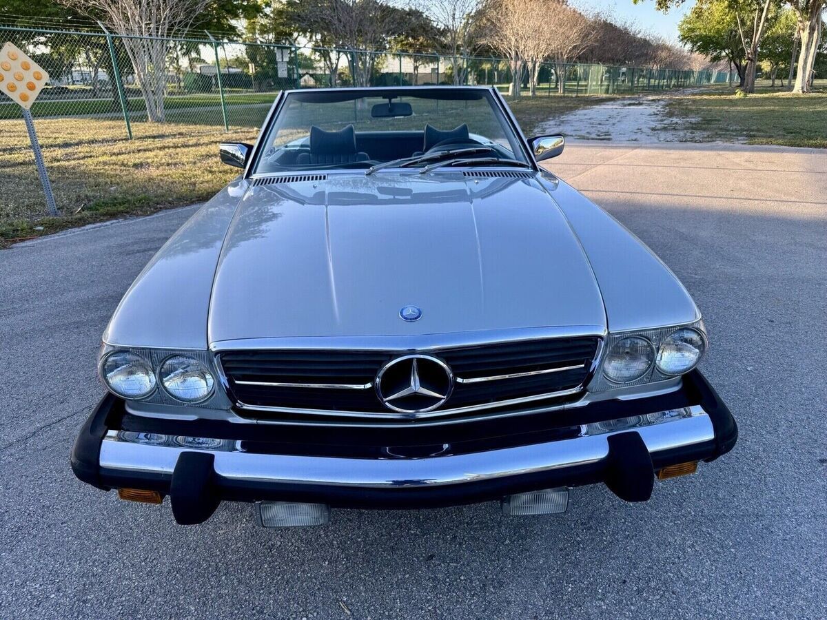 1977 Mercedes-Benz 450SL Convertible - photo 2
