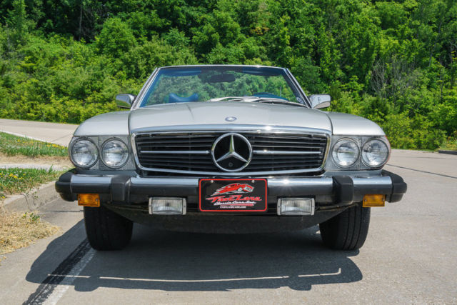 1977 Mercedes-Benz SL-Class Convertible - photo 2