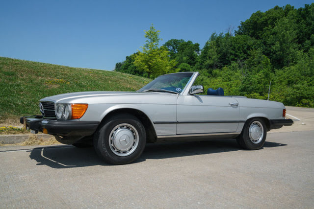 1977 Mercedes-Benz SL-Class Convertible - photo 4