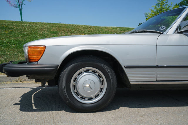 1977 Mercedes-Benz SL-Class Convertible - photo 6