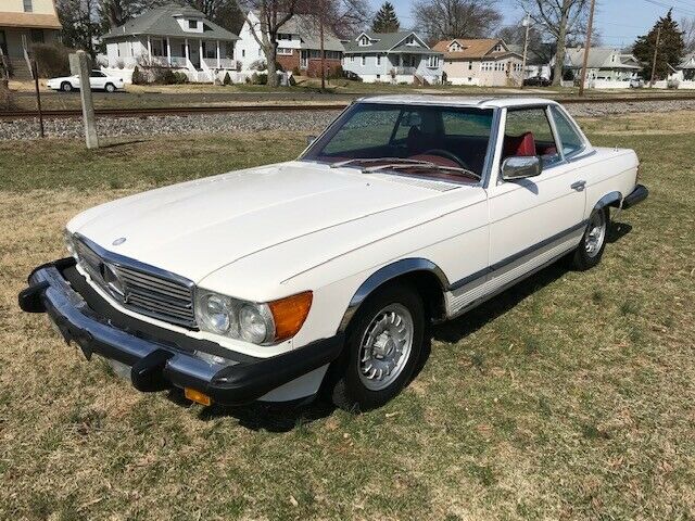 1977 MERCEDES BENZ 450SL (NO RESERVE) 1977 Mercedes-Benz SL-Class
