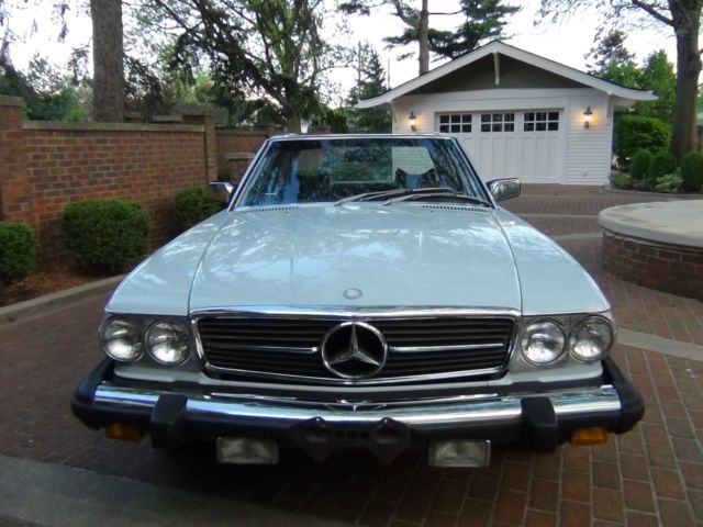1977 Mercedes-Benz SL-Class Roadster - photo 2