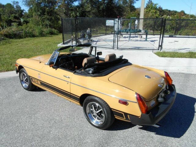 1977 MG MGB Convrtible - photo 3
