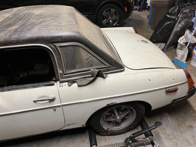 1977 MG B - photo 2