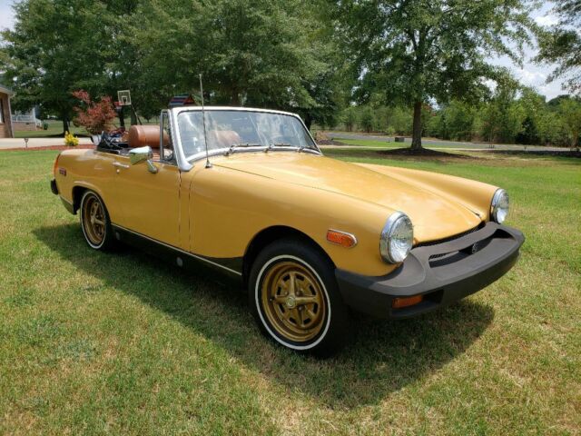 1977 MG MGB Convertible - photo 2
