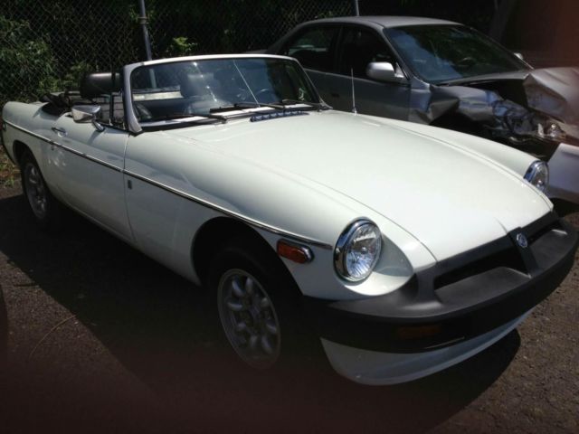 1977 MG MGB CONVERTIBLE VERY CLEAN! RUNS GREAT! 1977 MG MGB