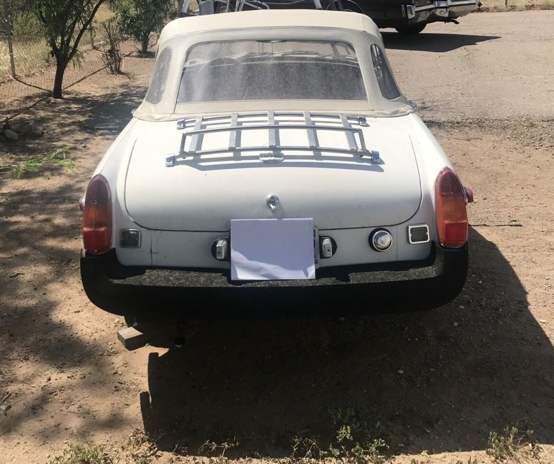 1977 MG MGB Roadster - photo 4