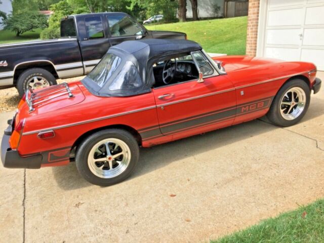 1977 MG MGB - photo 2