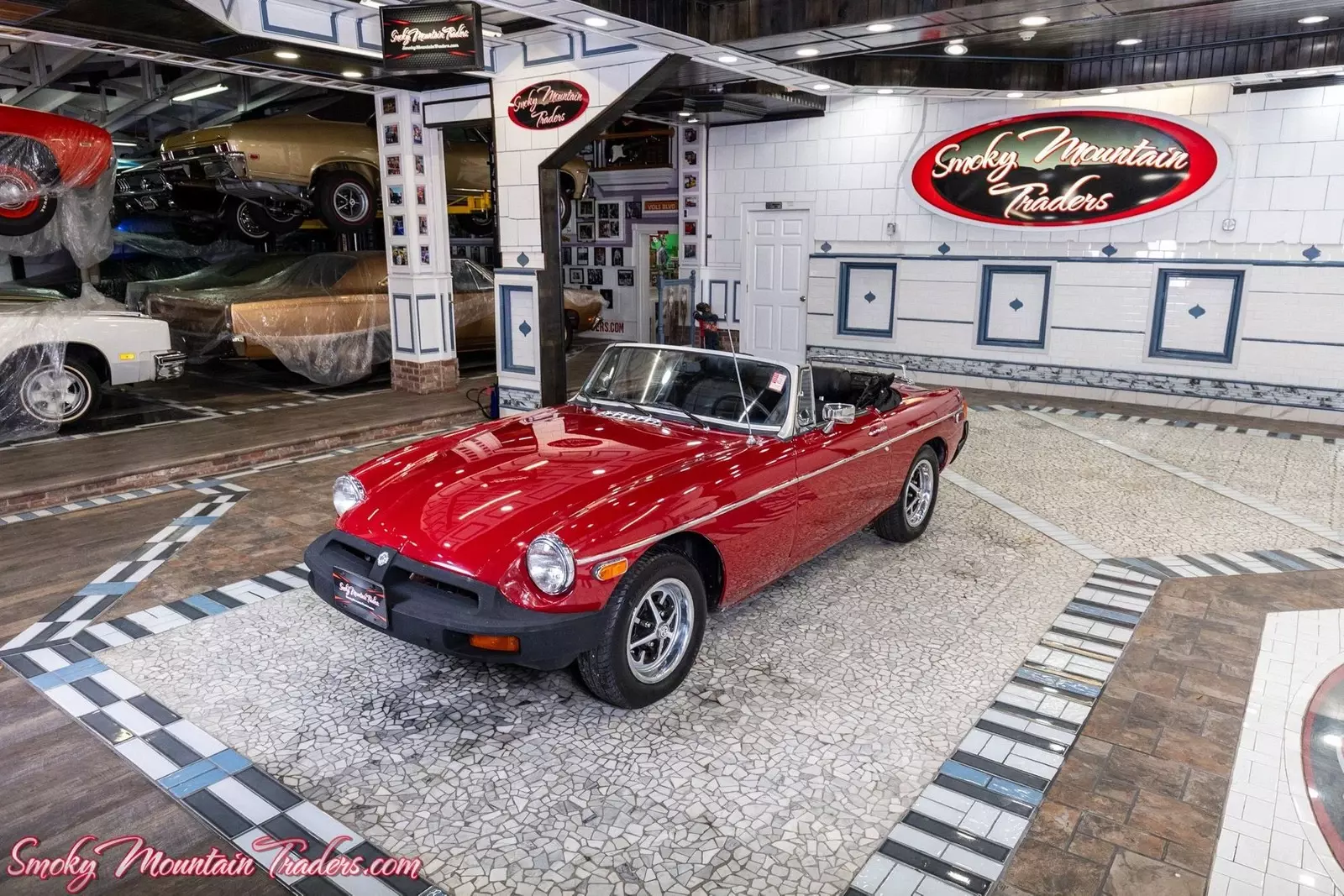 1977 MG MGB Roadster – Red, 4-Speed, 1.8L, Clean & Classic British Style 1977 MG MGB Roadster