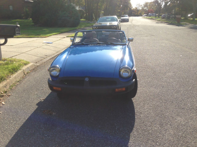 1977 MG MGB - photo 2