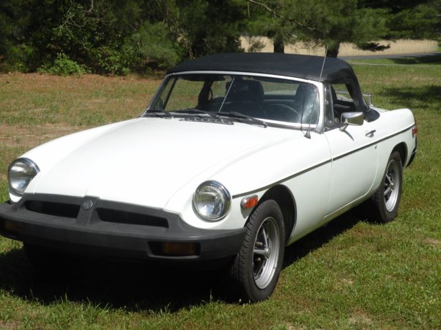 1977 MG MGB - photo 2