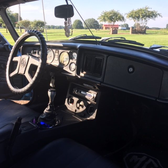 1977 MG MGB convertible - photo 4
