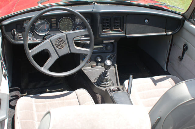 1977 MG MGB convertible - photo 7