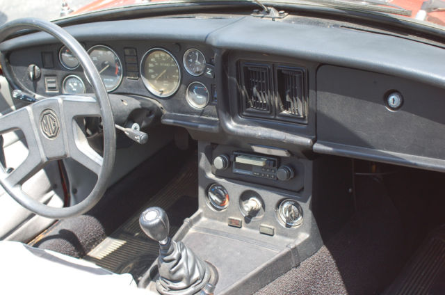 1977 MG MGB convertible - photo 8
