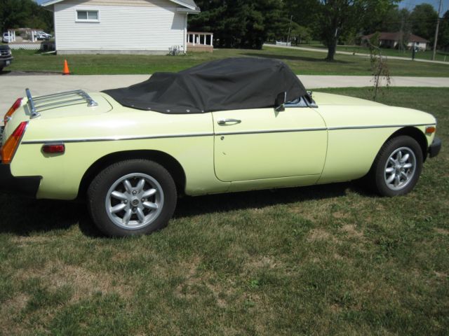 1977 MG MGB CONVERTIBLE , HARD TOP - photo 12