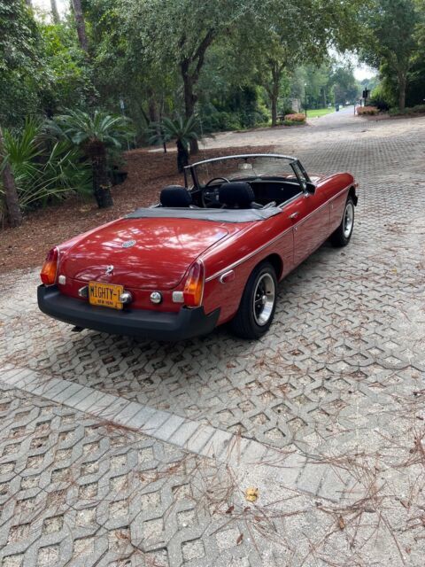 1977 MG B - photo 5