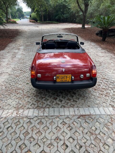 1977 MG B - photo 8