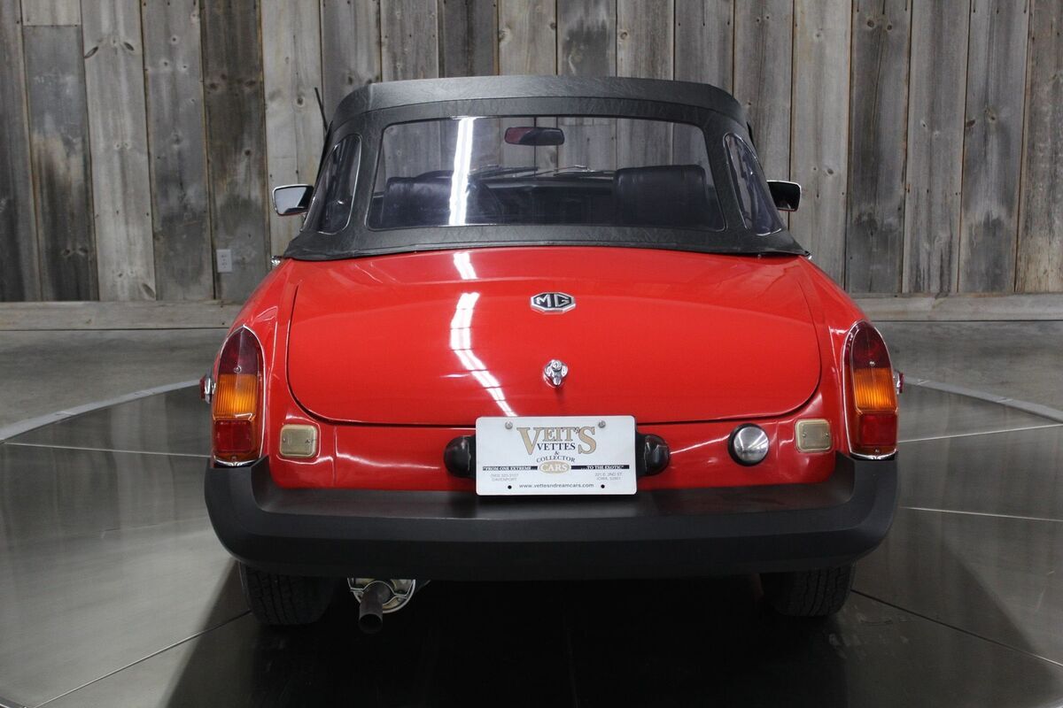 1977 MG MGB PAY with BITCOIN new paint top and boot 4spd - photo 11