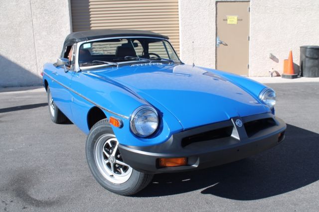 1977 MGB Roadster in LAS VEGAS - Beautifully Restored - Hard & Soft Tops 1977 MG MGB