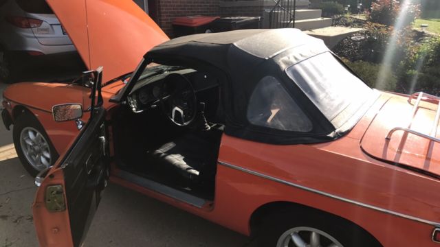 1977 MG MGB - photo 2