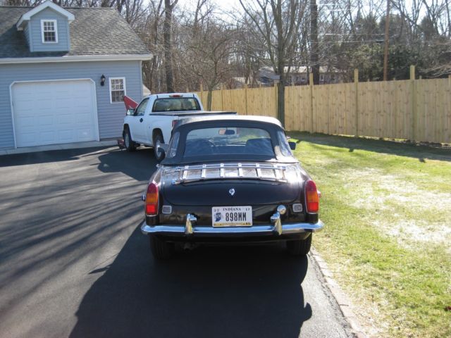 1977 MG MGB convertible - photo 4