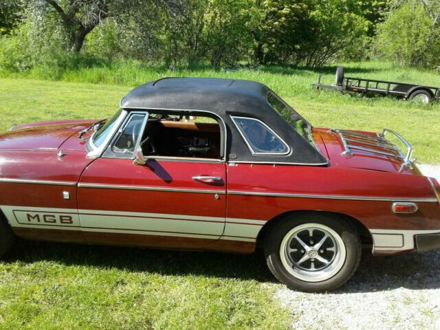 1977 MGB with convertible top, tonneau cover and sunroof hardtop 1977 MG MGB