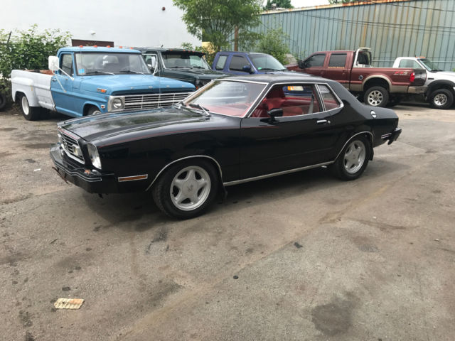 1977 Ford Mustang - photo 4
