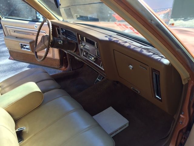 1977 Oldsmobile Custom Cruiser STATION WAGON - photo 9