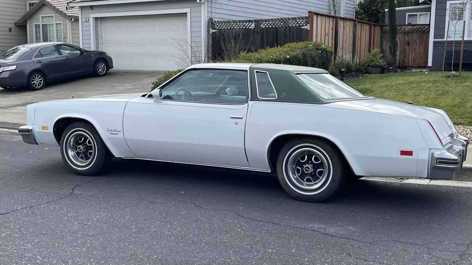 1977 Oldsmobile Cutlass - photo 2