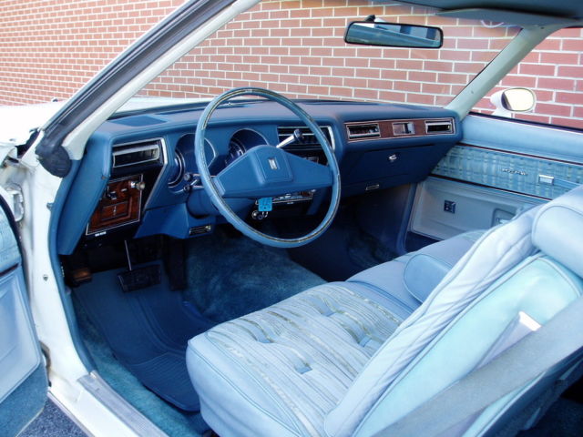 1977 Oldsmobile Cutlass Supreme Brougham - photo 3