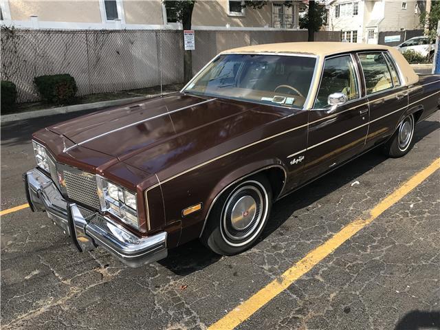 1977 Oldsmobile Ninety-Eight - photo 2