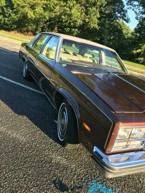 1977 Oldsmobile Ninety-Eight Luxury Sedan - photo 4