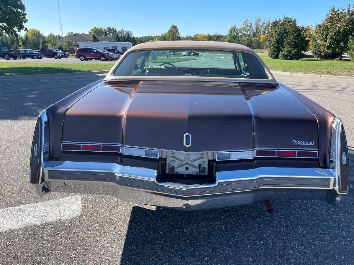 1977 Oldsmobile Toronado Brougham - photo 6
