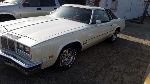 1977 Oldsmobile Cutlass - photo 2