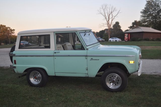 1977 Ford Bronco - photo 2