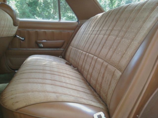 1977 Plymouth Volare 4dr sedan - photo 9