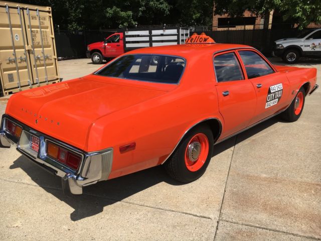 1977 Plymouth Fury TAXI 7 ORIGINAL MILES - photo 7